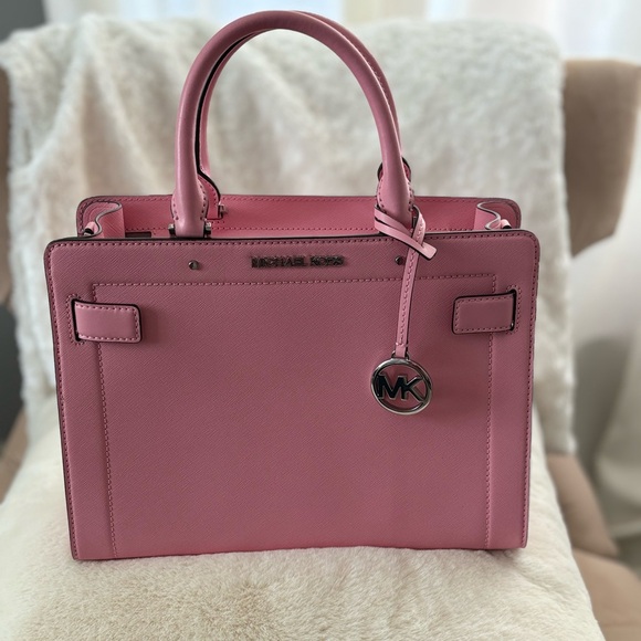 Michael Kors pink Tote - Picture 1 of 3